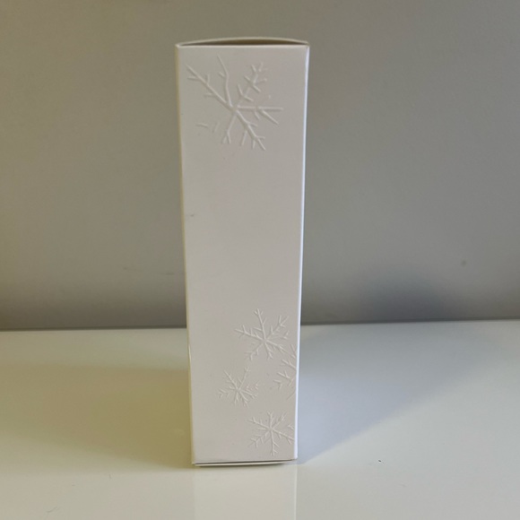 New Lise Watier Neiges 100ml Eau De Parfum - Picture 5 of 7